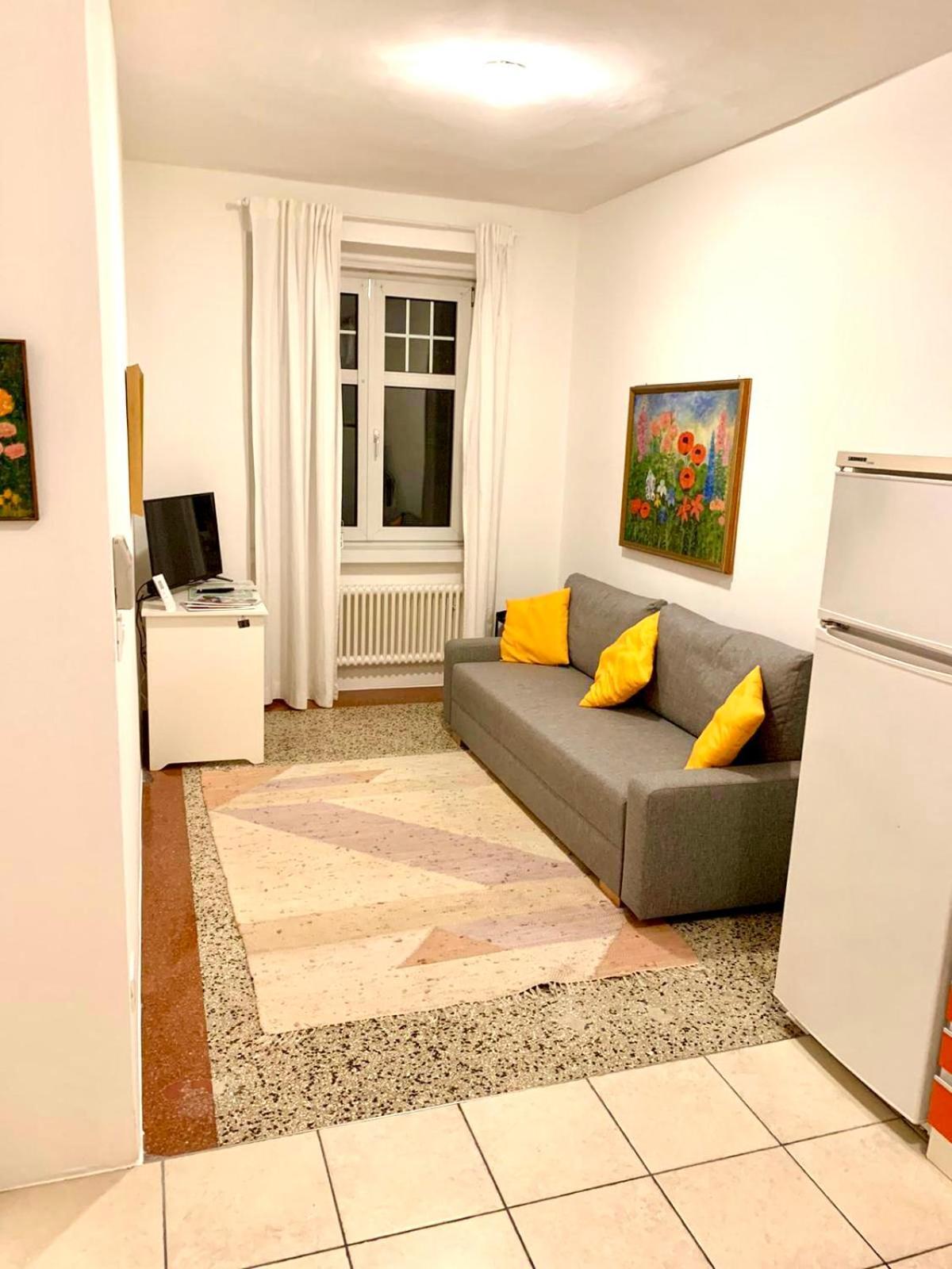 Cozy City Center Apartment Bolzano Esterno foto